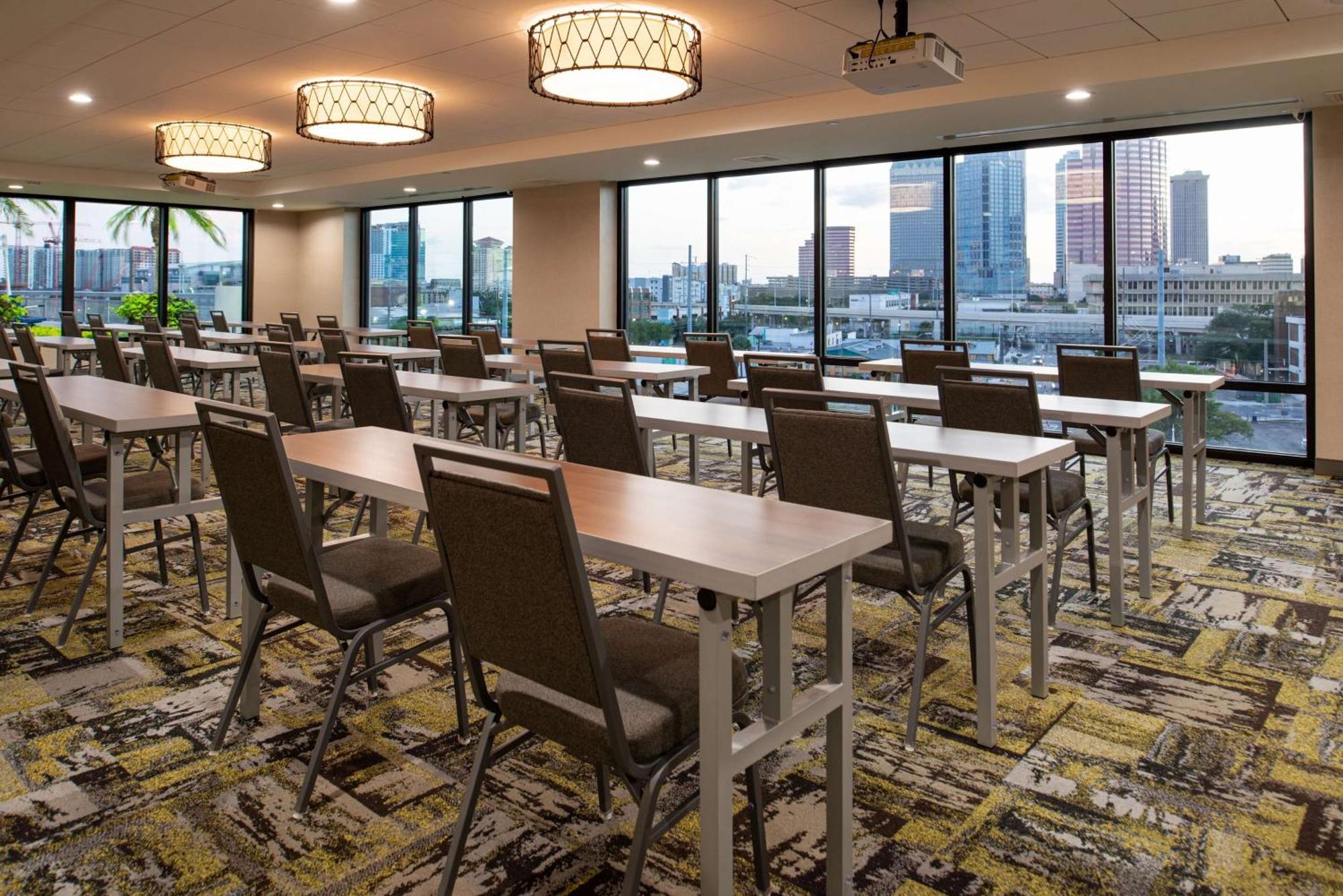 Home2 Suites By Hilton Tampa Downtown Channel District Buitenkant foto